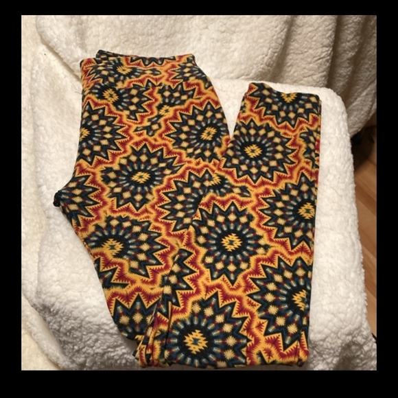 Women's Assorted LuluRoe Leggings Bundle of 5-pair - Picture 8 of 9